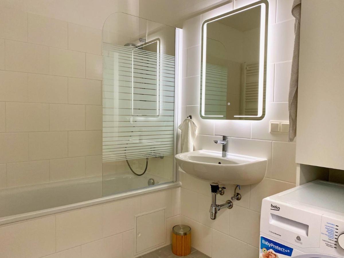 Sonnenwohnen Penthouse Direkt Bei U-Bahn Und Therme Wien Mit Top Anbindung Ins Zentrum מראה חיצוני תמונה