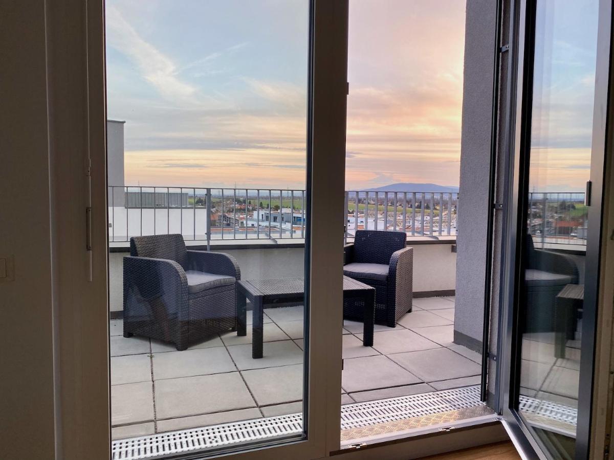 Sonnenwohnen Penthouse Direkt Bei U-Bahn Und Therme Wien Mit Top Anbindung Ins Zentrum מראה חיצוני תמונה