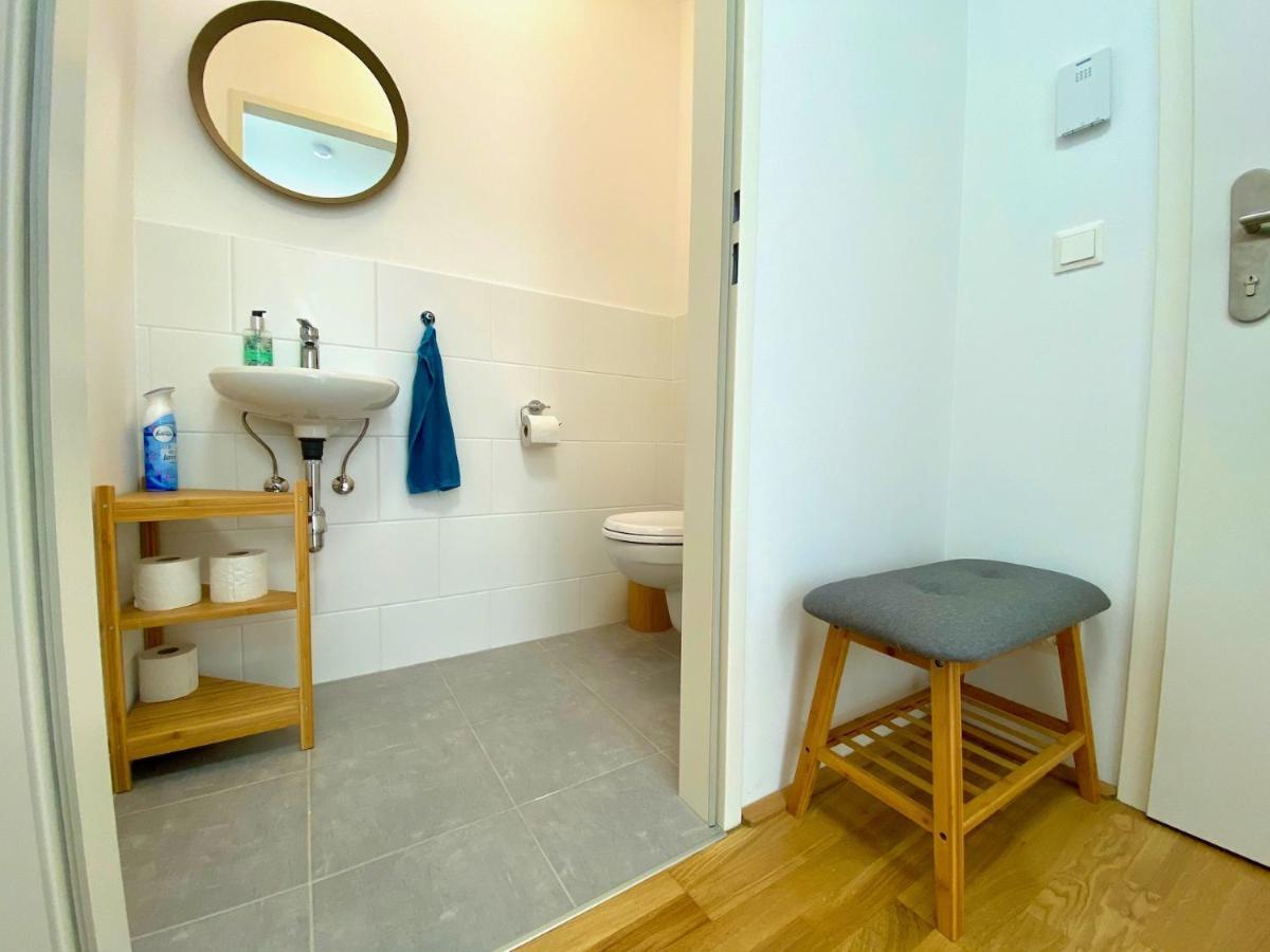 Sonnenwohnen Penthouse Direkt Bei U-Bahn Und Therme Wien Mit Top Anbindung Ins Zentrum מראה חיצוני תמונה